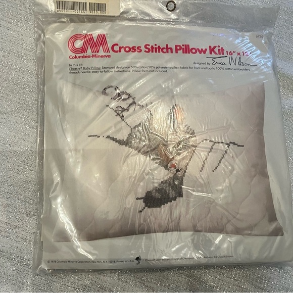 Chesse The Gray Kitty 14x9 Crewel Kit Vintage Unopened Columbia Minerva 1978 Kit - Picture 3 of 6